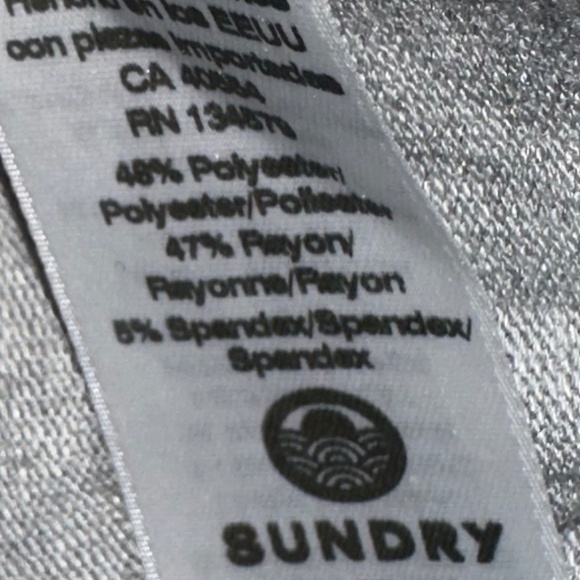 Evereve SUNDRY camo with animal print soft sweatshirt, 1(S). CB1998 - Picture 5 of 5